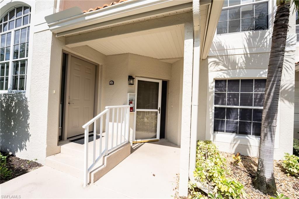 2575 Old Groves Road, Unit 101 Naples, FL 34109 - Photo 6 of 32 Gallery Image 6