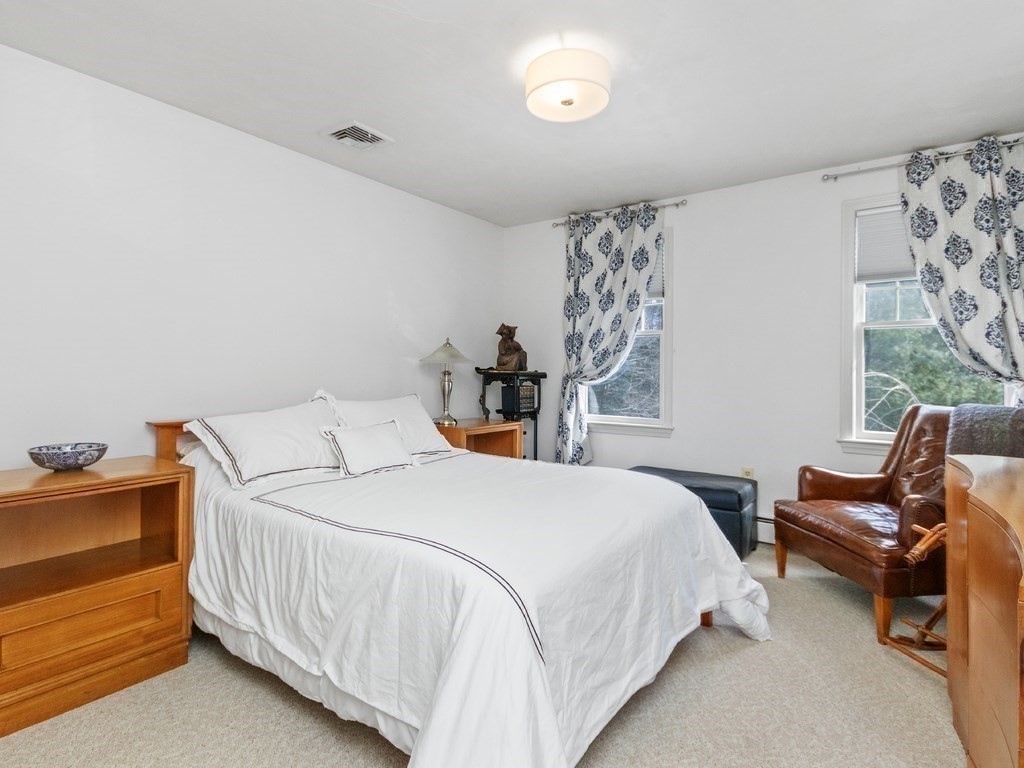 4 Castle Road Norfolk, MA 02056 - Photo 26 of 42 Gallery Image 26
