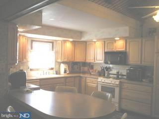 48 Beechtree Road Levittown, PA 19057 - Photo 3 of 6 Gallery Image 3
