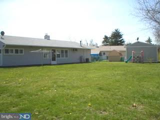 48 Beechtree Road Levittown, PA 19057 - Photo 6 of 6 Gallery Image 6