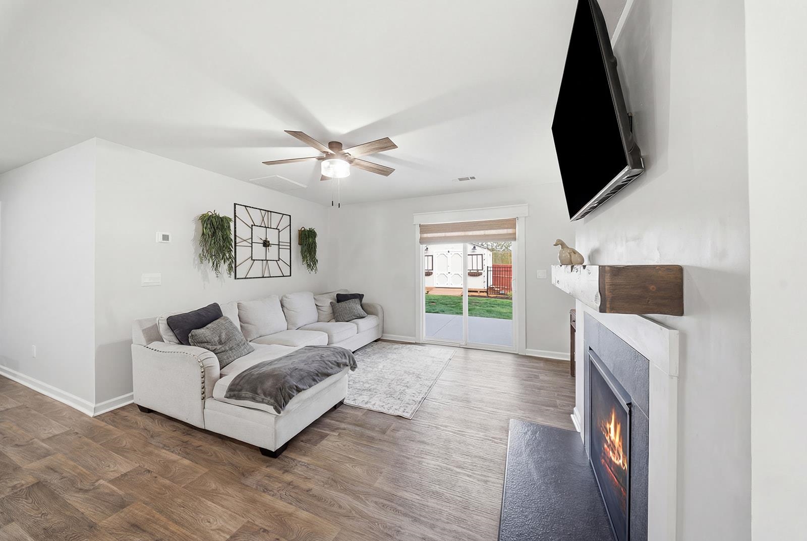 1208 Canter Place Moore, SC 29369 - Photo 3 of 25
