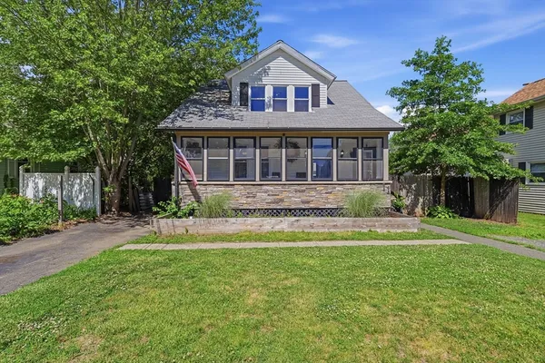 $270,000 | 11 Furrow Street, Westfield, MA 01085