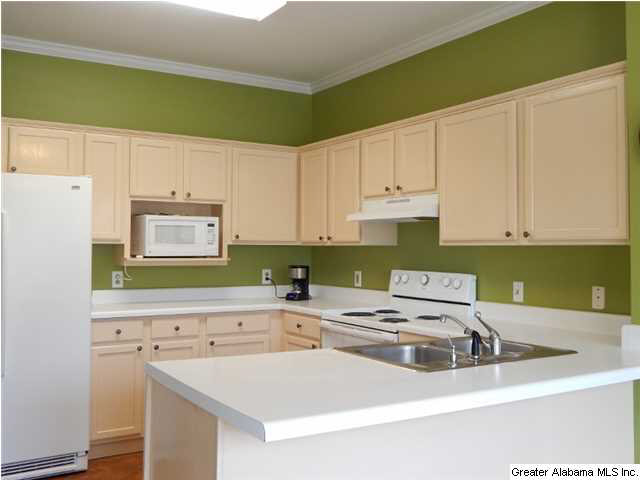 131 Crestmont Lane Pelham, AL 35124 - Photo 8 of 31