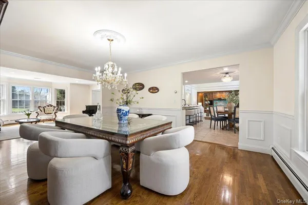 $1,550,000 | 33 King Arthur Court, New City, NY 10956