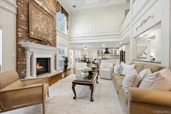 $1,550,000 | 33 King Arthur Court, New City, NY 10956