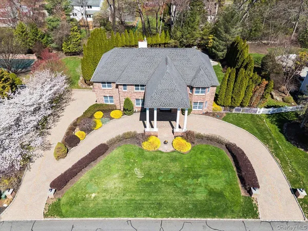 $1,550,000 | 33 King Arthur Court, New City, NY 10956