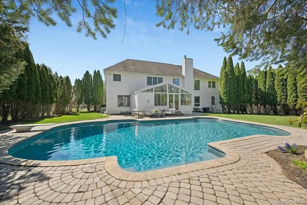$1,550,000 | 33 King Arthur Court, New City, NY 10956