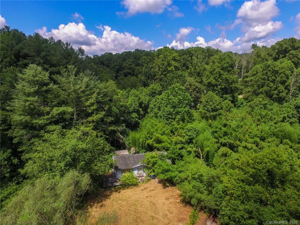 44 Lakeside Drive Asheville, NC 28806 - Photo 7 of 16 a view of a backyard