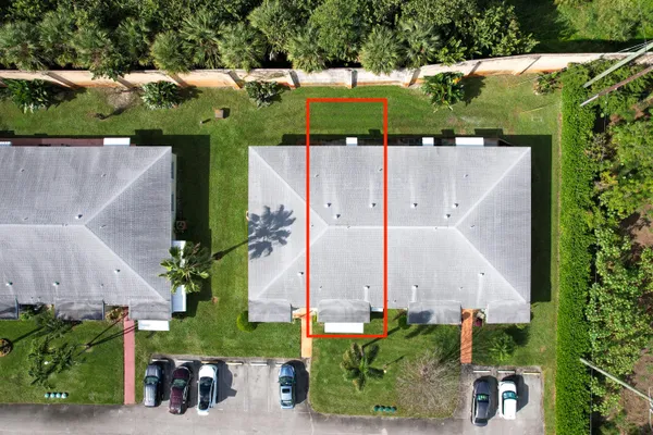 $160,000 | 3331 Valley Road, Unit C, Boynton Beach, FL 33435