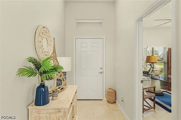 $2,395 | 1401 Southwest 1st Street, Cape Coral, FL 33991