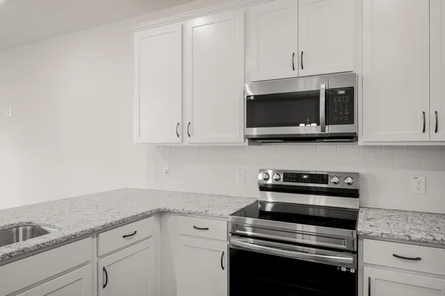 $308,800 | 308 Bremerton Drive, Goose Creek, SC 29445