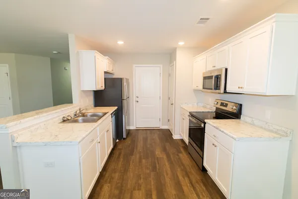 $1,675 | 123 Callaway Crescent, Statesboro, GA 30458