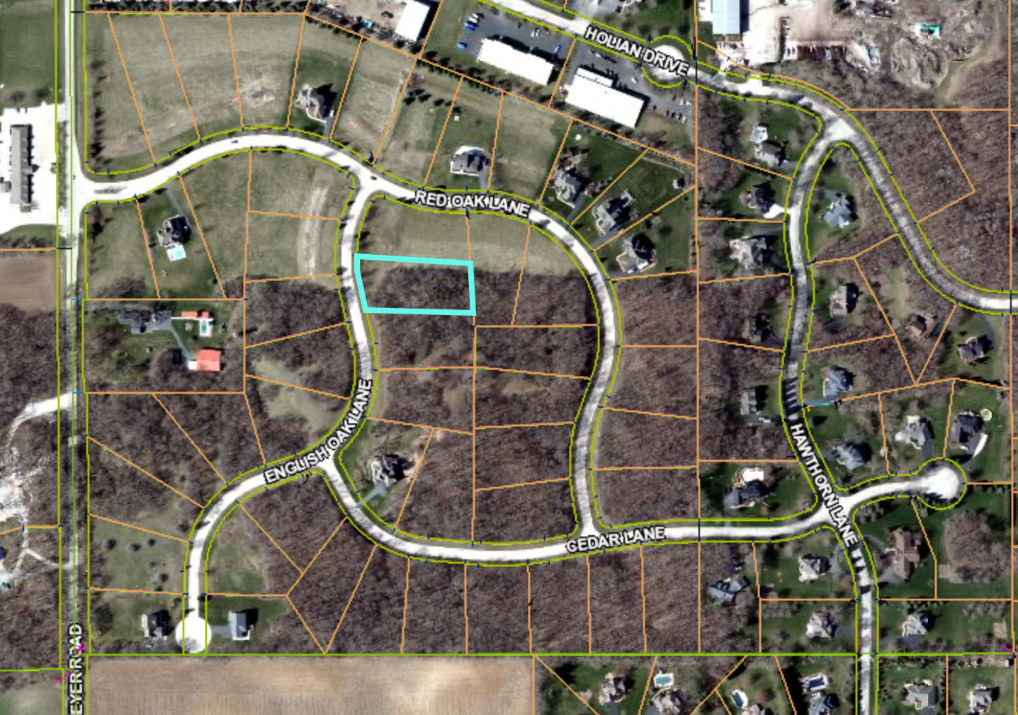 7392 English Oak Lane Spring Grove, IL 60081 - Photo 3 of 6 a close view of water heater room