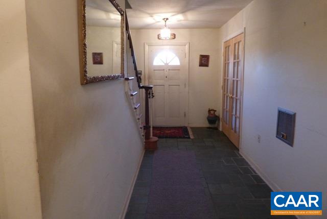 155 Sunset Drive Amherst, VA 24521 - Photo 10 of 27 Gallery Image 10