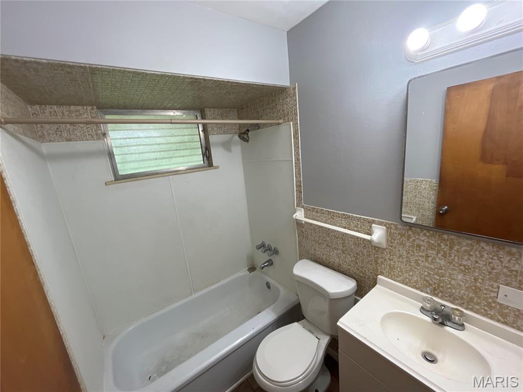 10726 Glen Garry Road St. Louis, MO 63137 - Photo 15 of 15