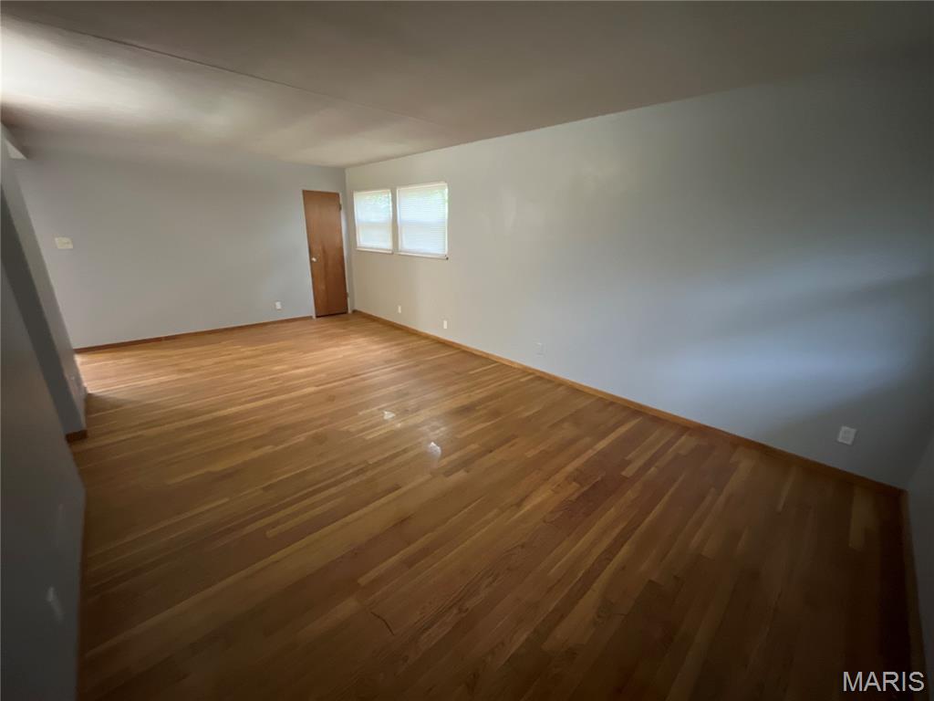 10726 Glen Garry Road St. Louis, MO 63137 - Photo 8 of 15