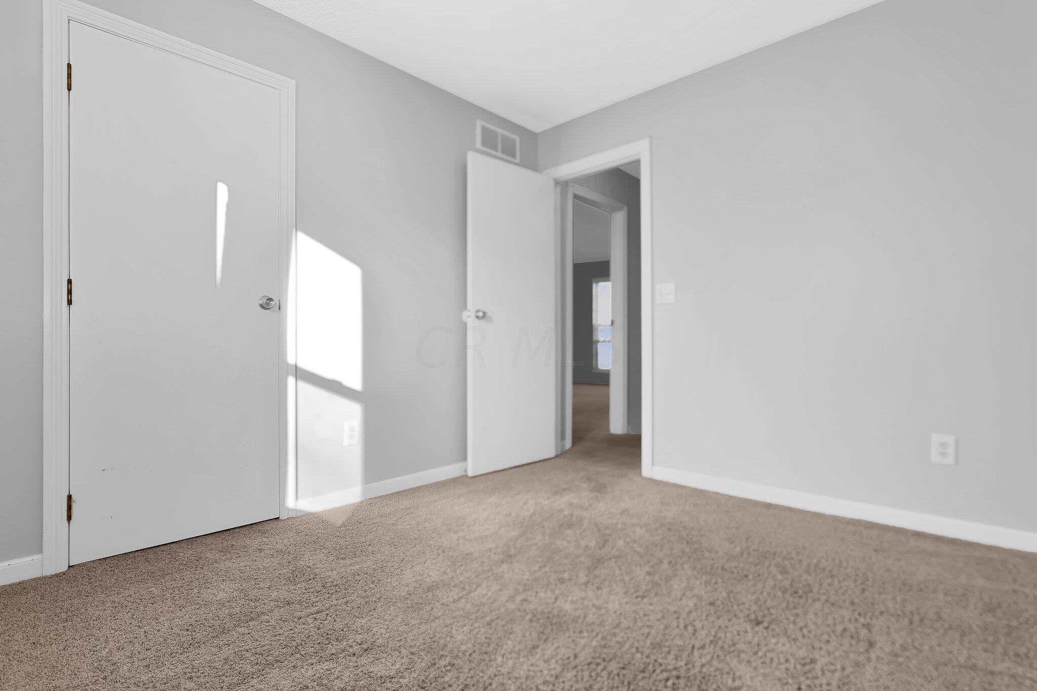 1189 Rice Avenue Columbus, OH 43230 - Photo 24 of 44 24-web-or-mls-1189-rice-ave