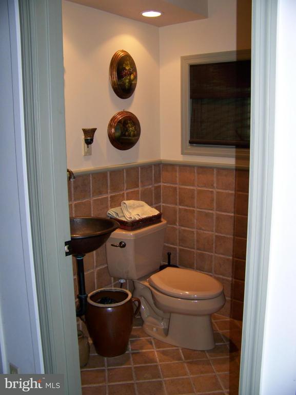 2732 Brookfield Road Lancaster, PA 17601 - Photo 15 of 25