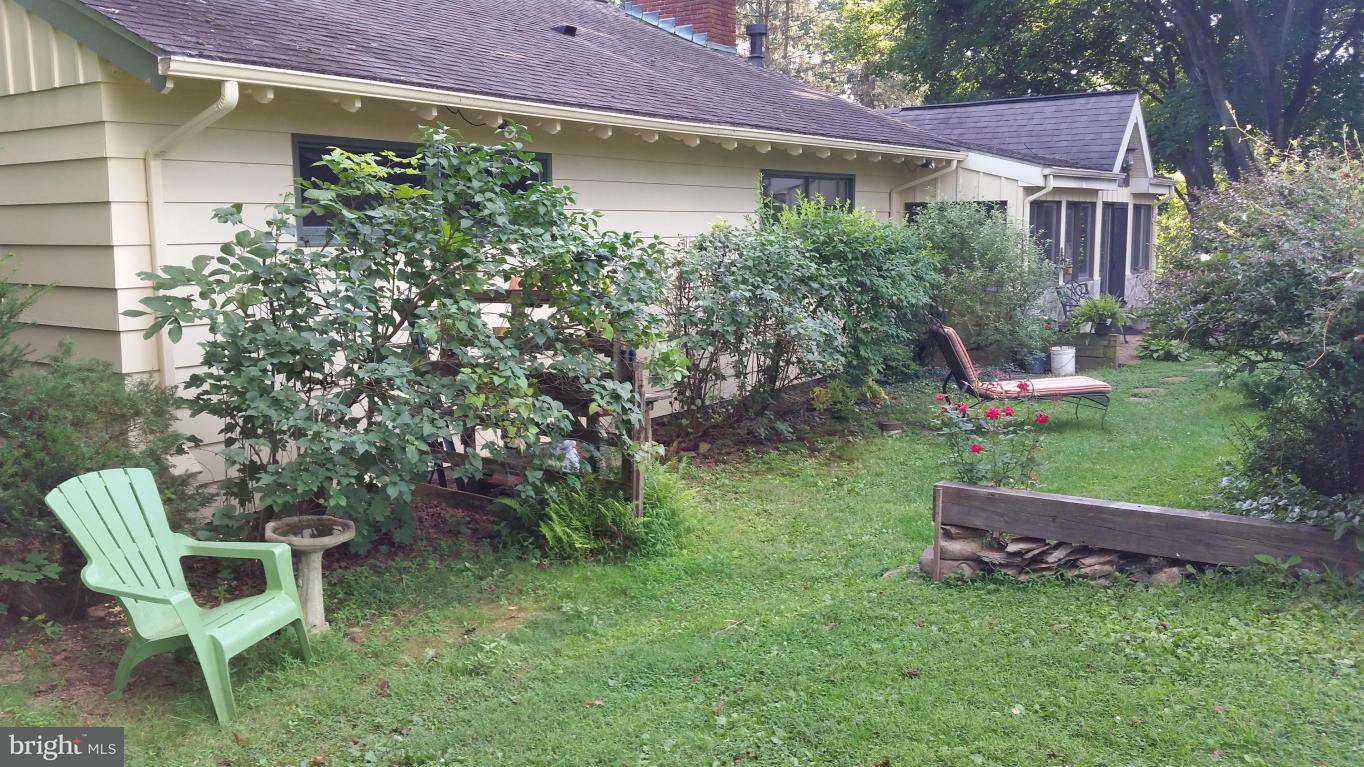 2732 Brookfield Road Lancaster, PA 17601 - Photo 8 of 25