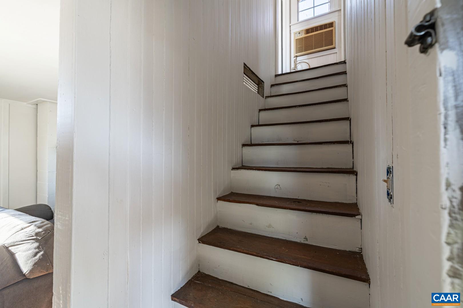 2143 Salem Road Schuyler, VA 22969 - Photo 22 of 36 a view of entryway