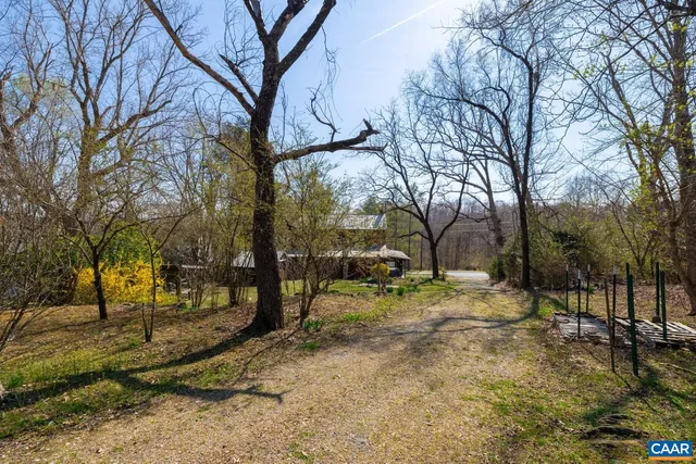 a view of backyard space