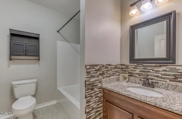 $499,000 | 4061 Old Jonesboro Road, Bristol, TN 37620