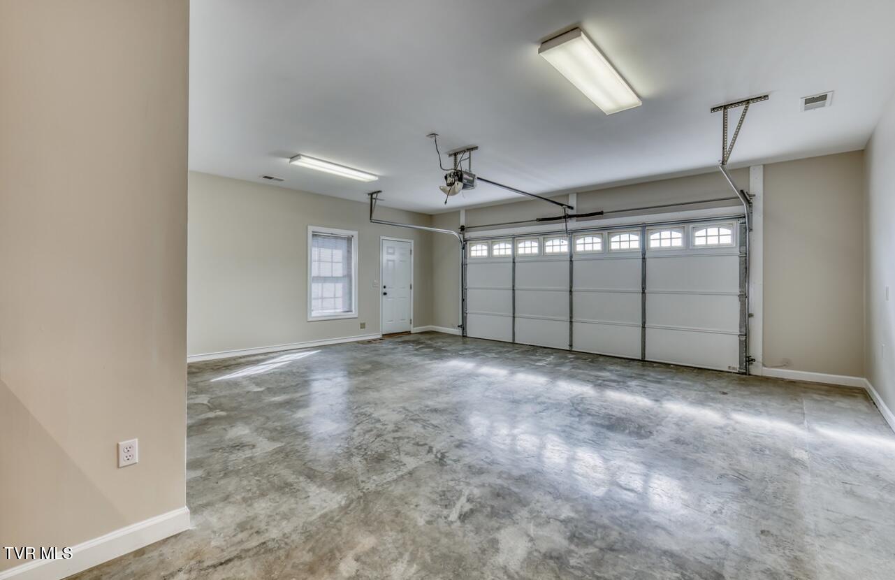 4061 Old Jonesboro Road Bristol, TN 37620 - Photo 33 of 60 IMG_7148