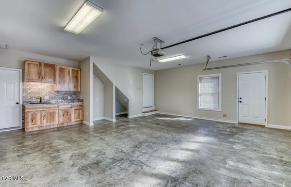 $499,000 | 4061 Old Jonesboro Road, Bristol, TN 37620