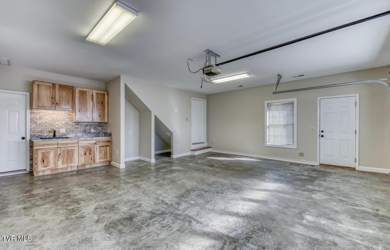 4061 Old Jonesboro Road Bristol, TN 37620 - Photo 34 of 60 IMG_7149