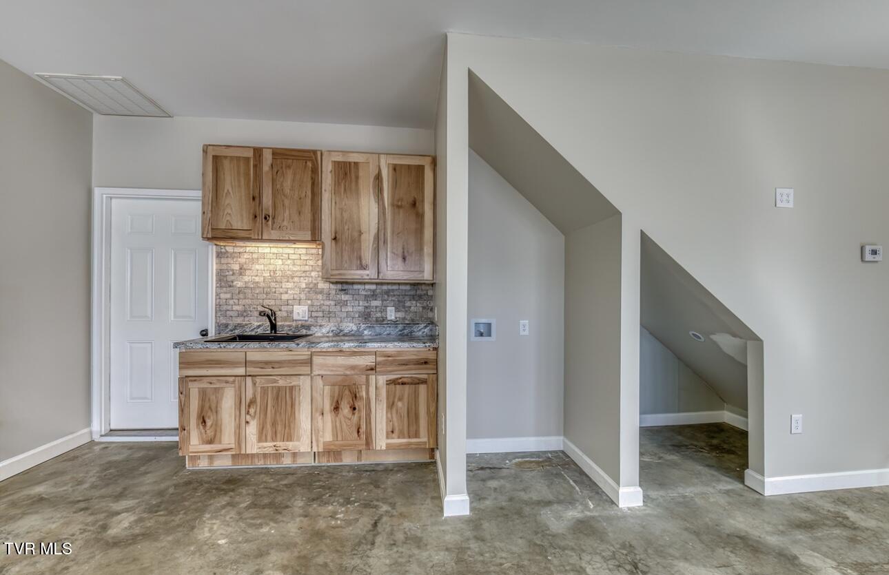 4061 Old Jonesboro Road Bristol, TN 37620 - Photo 35 of 60 IMG_7150