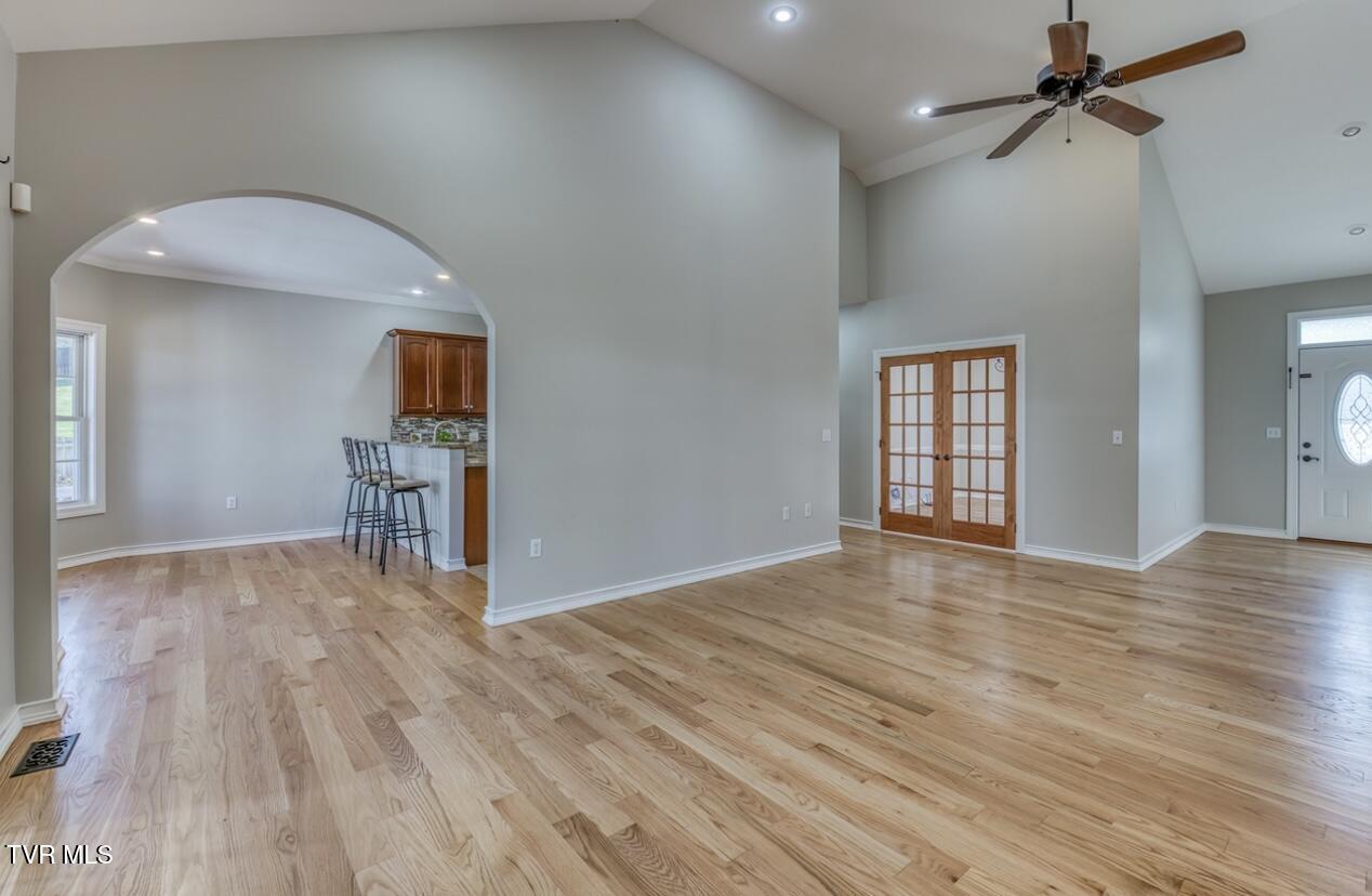 4061 Old Jonesboro Road Bristol, TN 37620 - Photo 8 of 60 IMG_7123