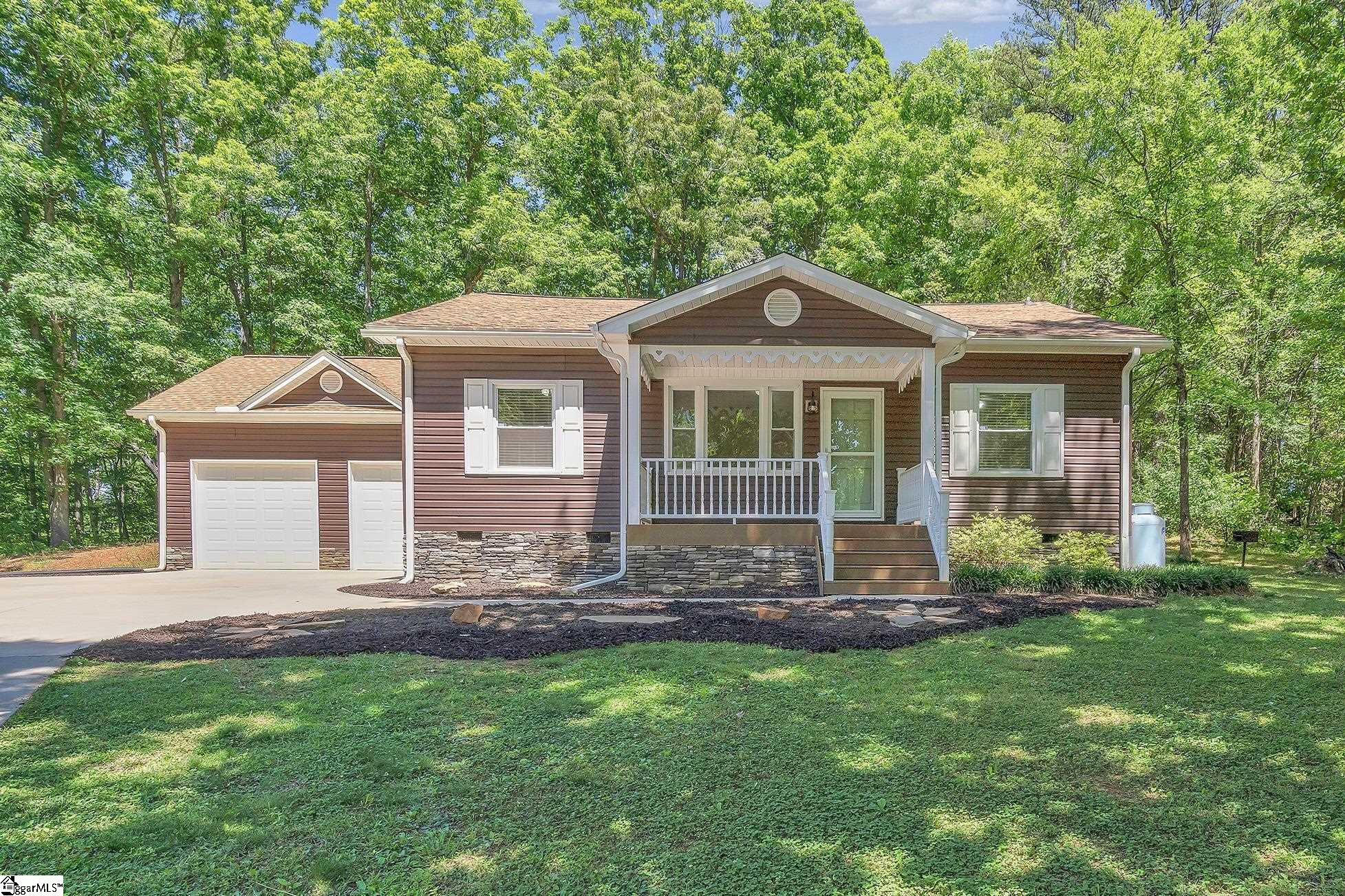 2561 Whitestone Road Spartanburg, SC 29302 - Photo 1 of 31
