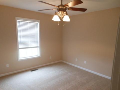 205 Lawrence Lane Springfield, TN 37172 - Photo 15 of 19 an empty room with a window