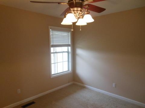 205 Lawrence Lane Springfield, TN 37172 - Photo 19 of 19 an empty room with a window