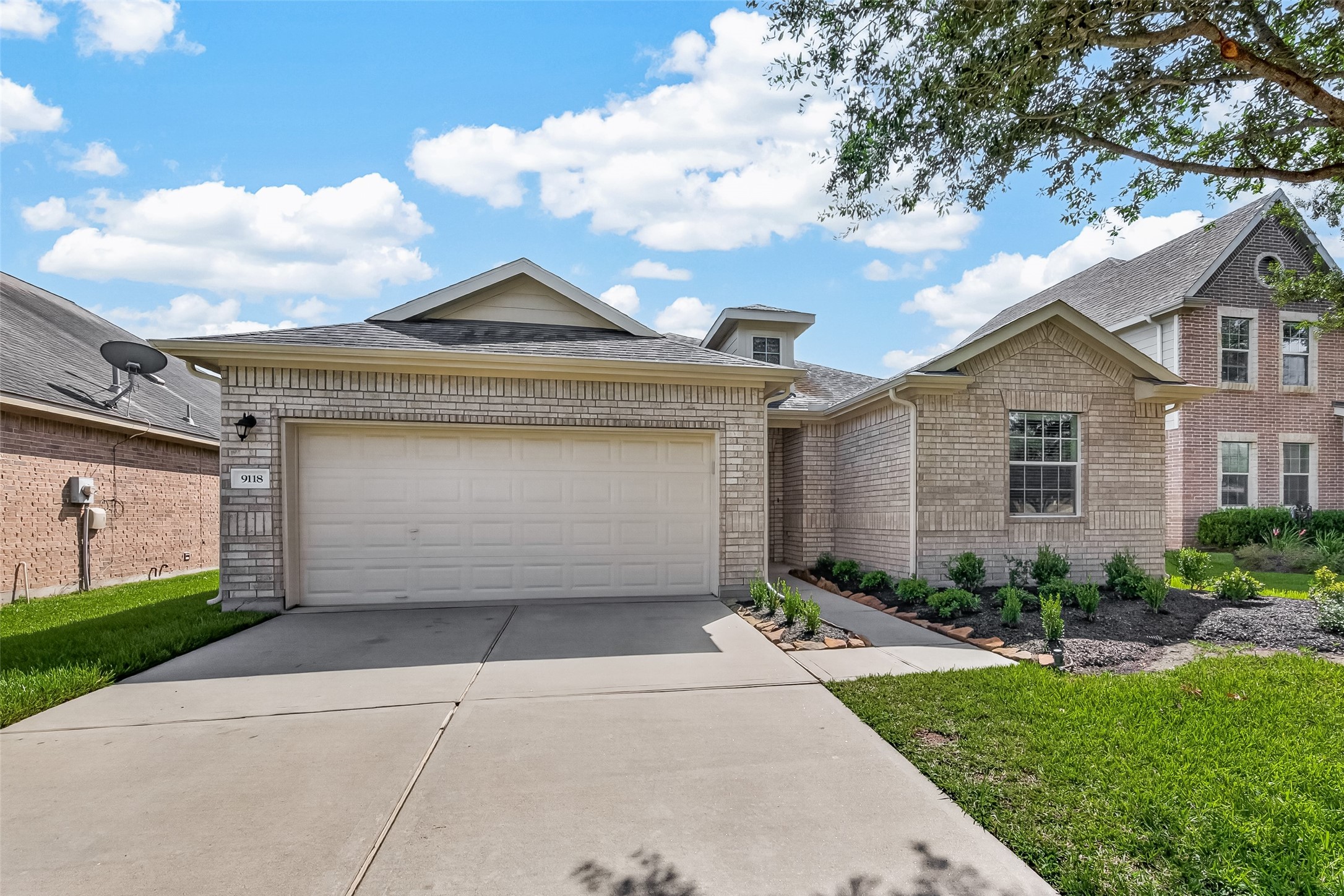 9118 Cavalier Lane Rosenberg, TX 77469 - Photo 3 of 39 Gallery Image 3