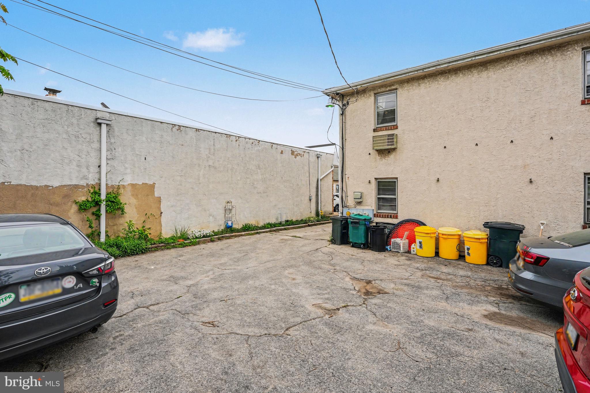 107 Allison Road Oreland, PA 19075 - Photo 48 of 54 Parking