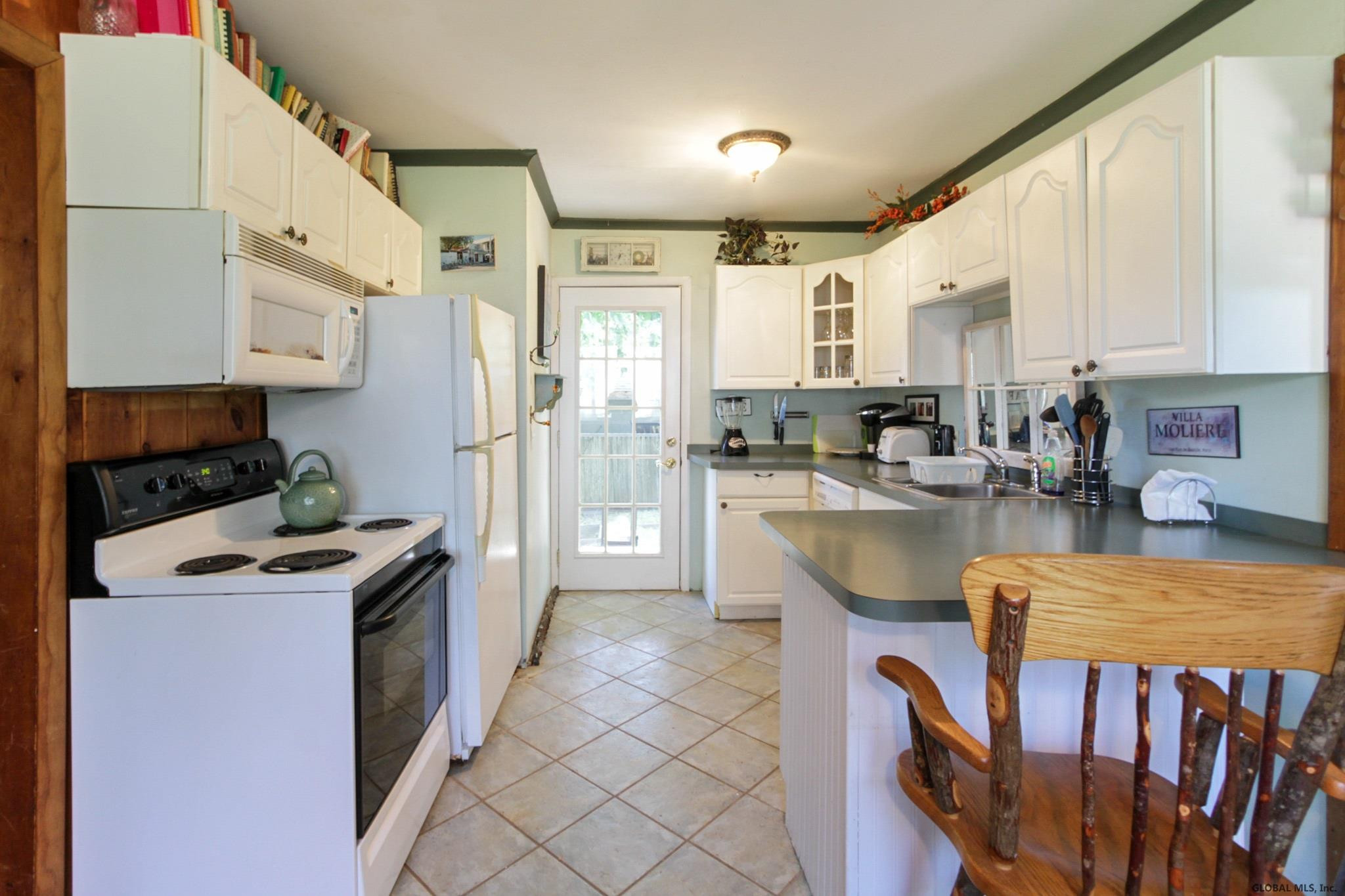 17 Holiday Point Road Queensbury, NY 12804 - Photo 17 of 31 Photo 19