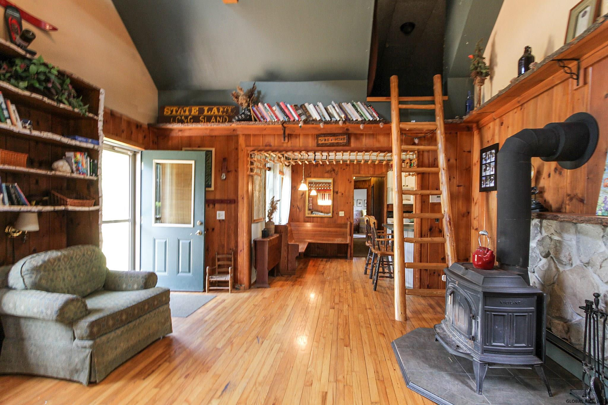 17 Holiday Point Road Queensbury, NY 12804 - Photo 20 of 31 Photo 22
