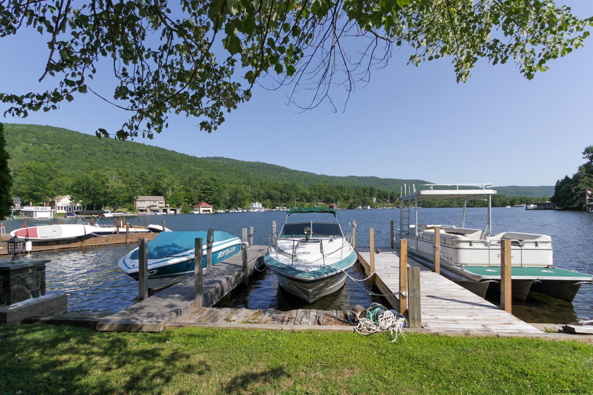 17 Holiday Point Road Queensbury, NY 12804 - Photo 26 of 31 Photo 28