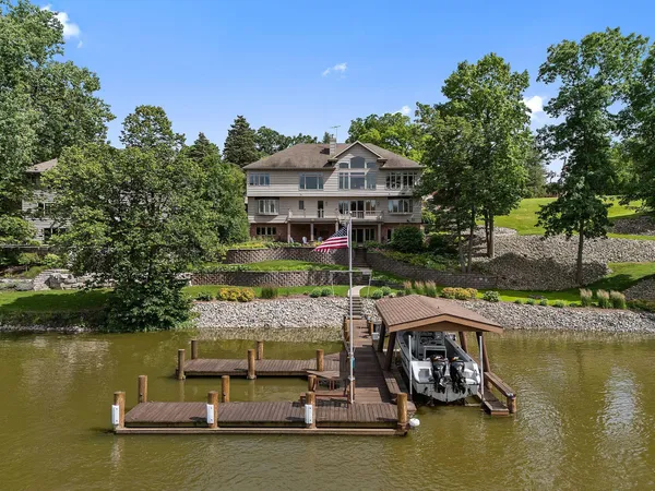 $1,550,000 | 94 Hidden Acres, Appleton, WI 54915