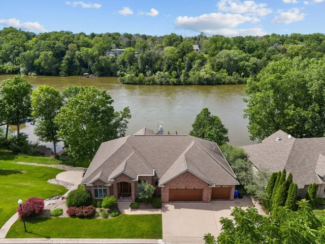 $1,550,000 | 94 Hidden Acres, Appleton, WI 54915