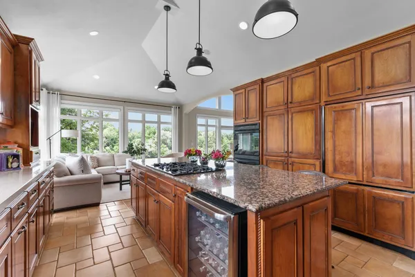 $1,550,000 | 94 Hidden Acres, Appleton, WI 54915