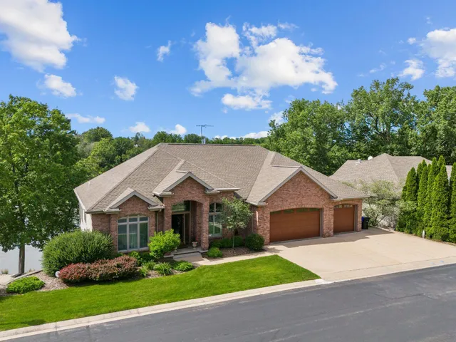 $1,550,000 | 94 Hidden Acres, Appleton, WI 54915