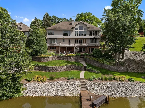 $1,550,000 | 94 Hidden Acres, Appleton, WI 54915