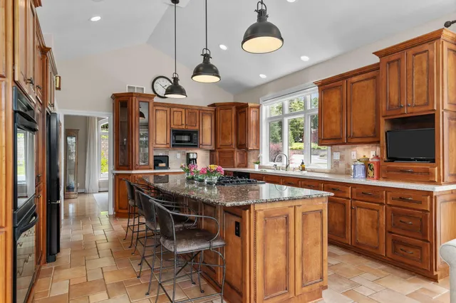 $1,550,000 | 94 Hidden Acres, Appleton, WI 54915