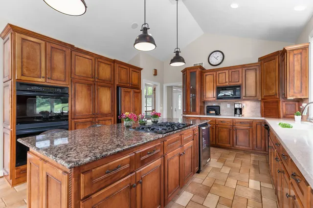 $1,550,000 | 94 Hidden Acres, Appleton, WI 54915