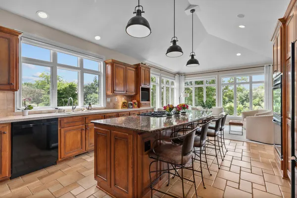 $1,550,000 | 94 Hidden Acres, Appleton, WI 54915