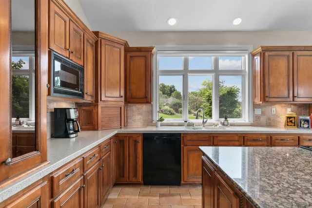 $1,550,000 | 94 Hidden Acres, Appleton, WI 54915