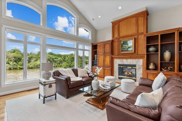 $1,550,000 | 94 Hidden Acres, Appleton, WI 54915