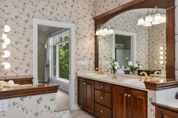 $1,550,000 | 94 Hidden Acres, Appleton, WI 54915